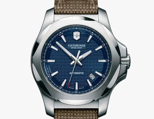 Victorinox-INOX-automatic-gear-patrol-feature
