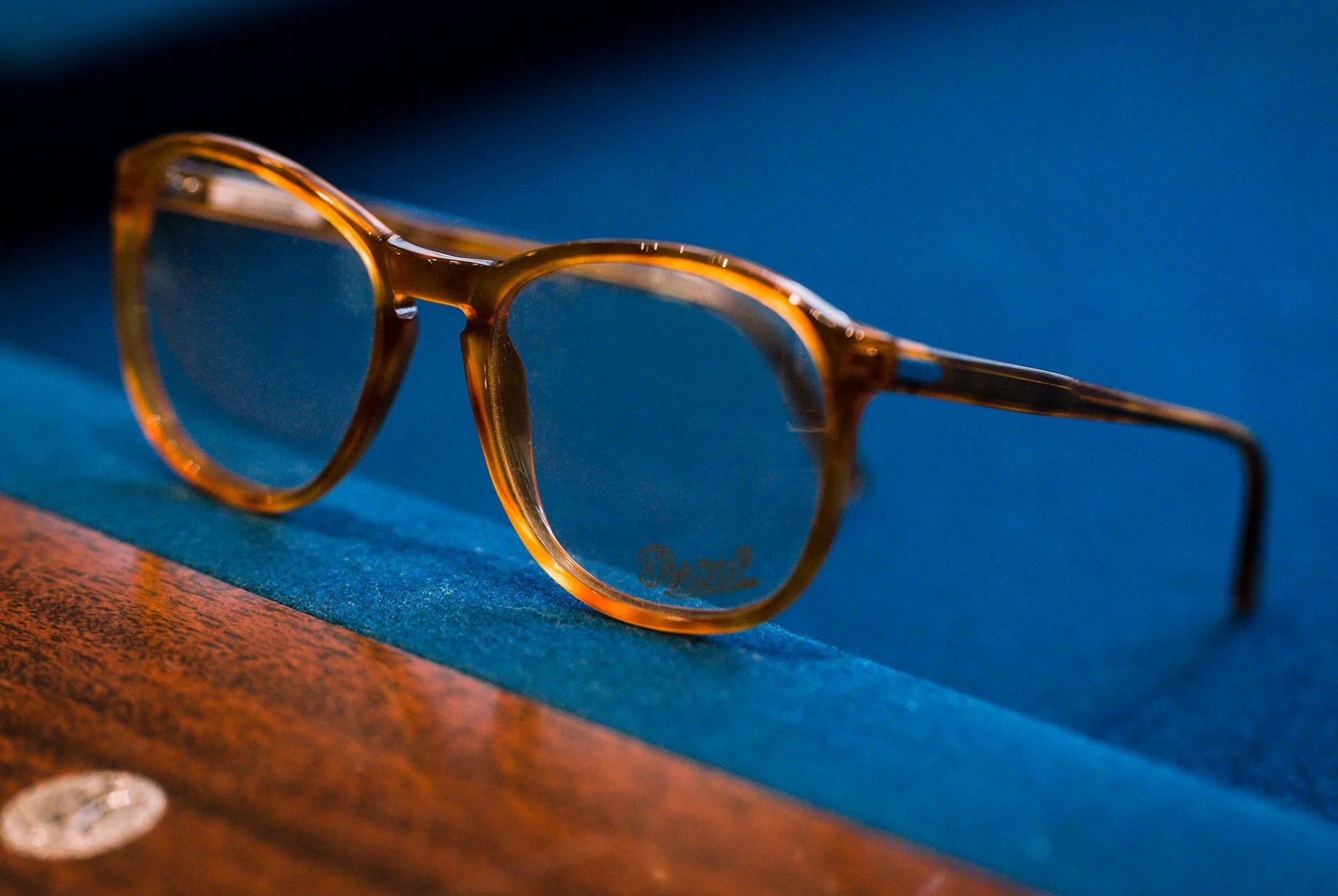 Vintage-Sunglasses-Collectors-Lust-Over-gear-patrol-persol-03