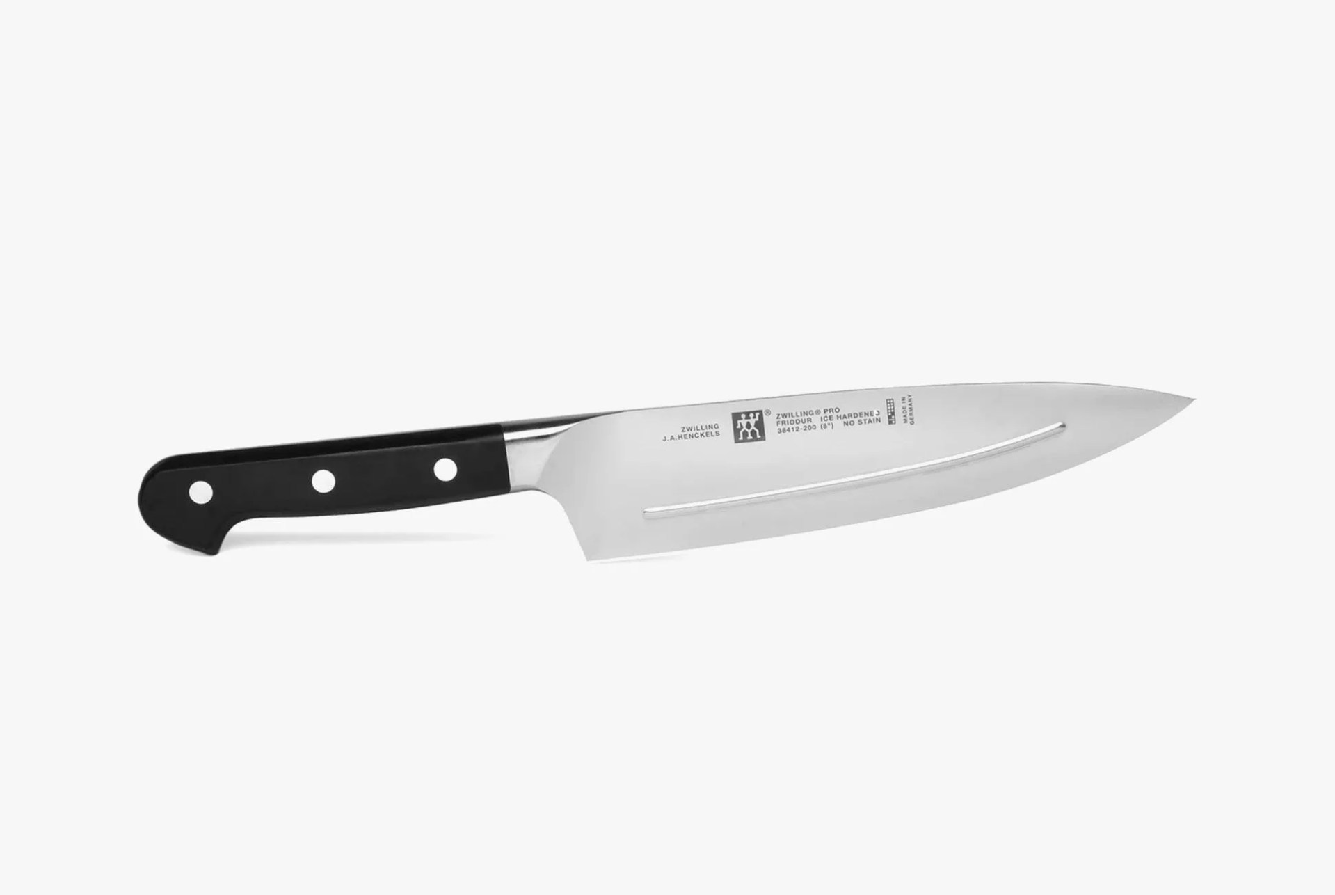 Zwilling-Pro-8-Inch-Smart-Ridged-Knife-gear-patrol-lead-full