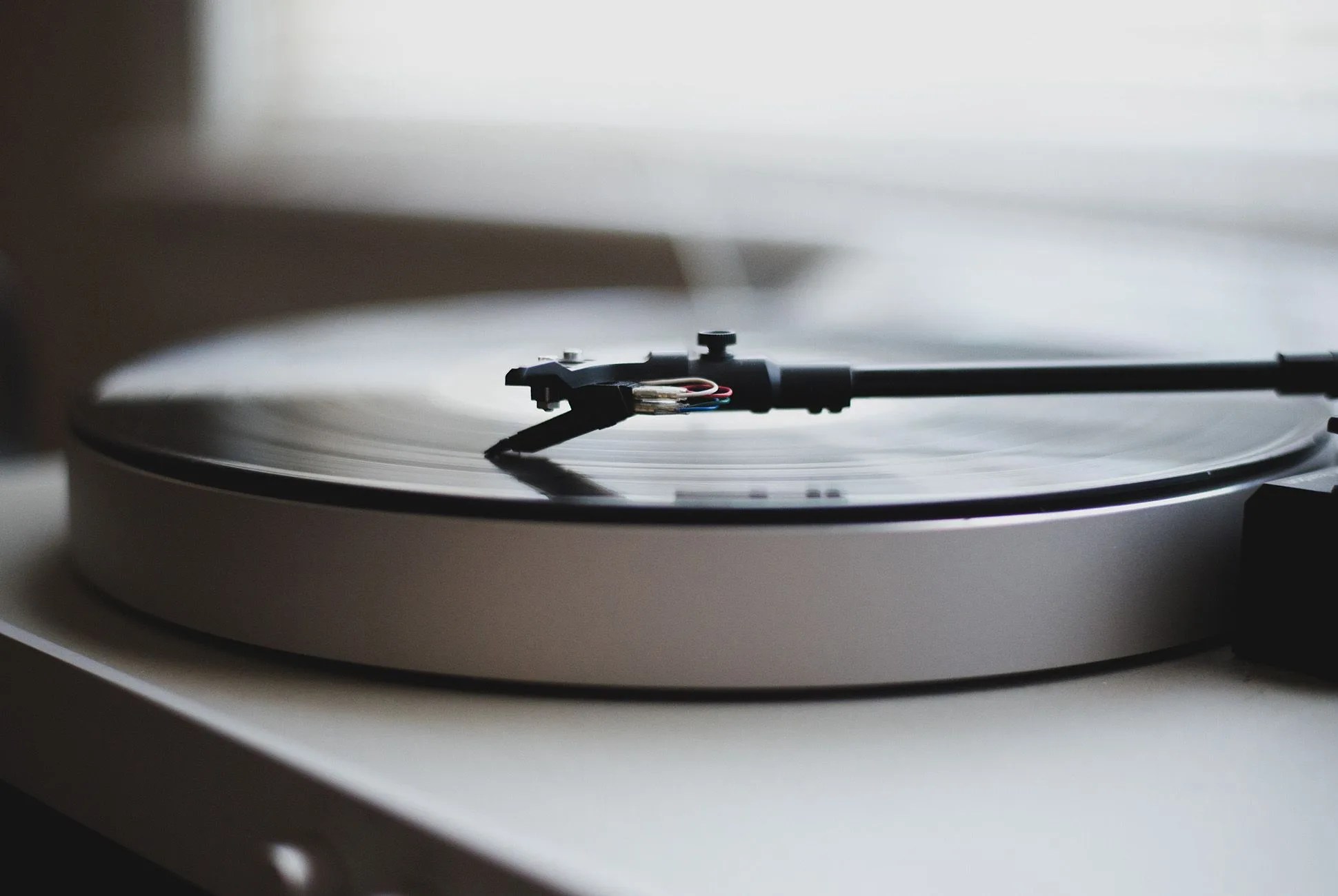 gear-patrol-HD-vinyl-lead-full