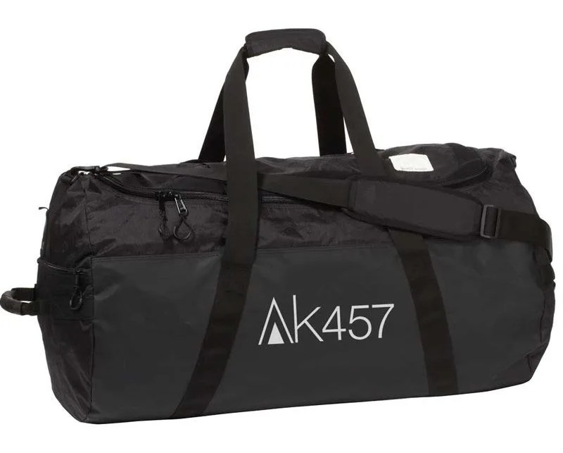 outdoor-brand-japan-gear-patrol-burton-duffle