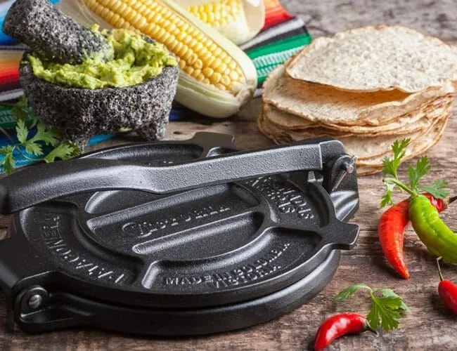 8-Things-You-Need-for-Peak-Taco-Night-gear-patrol-full-featured