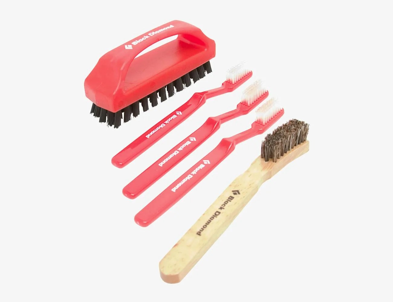 Chris-Burkard-Gear-Gear-Patrol-Brushes