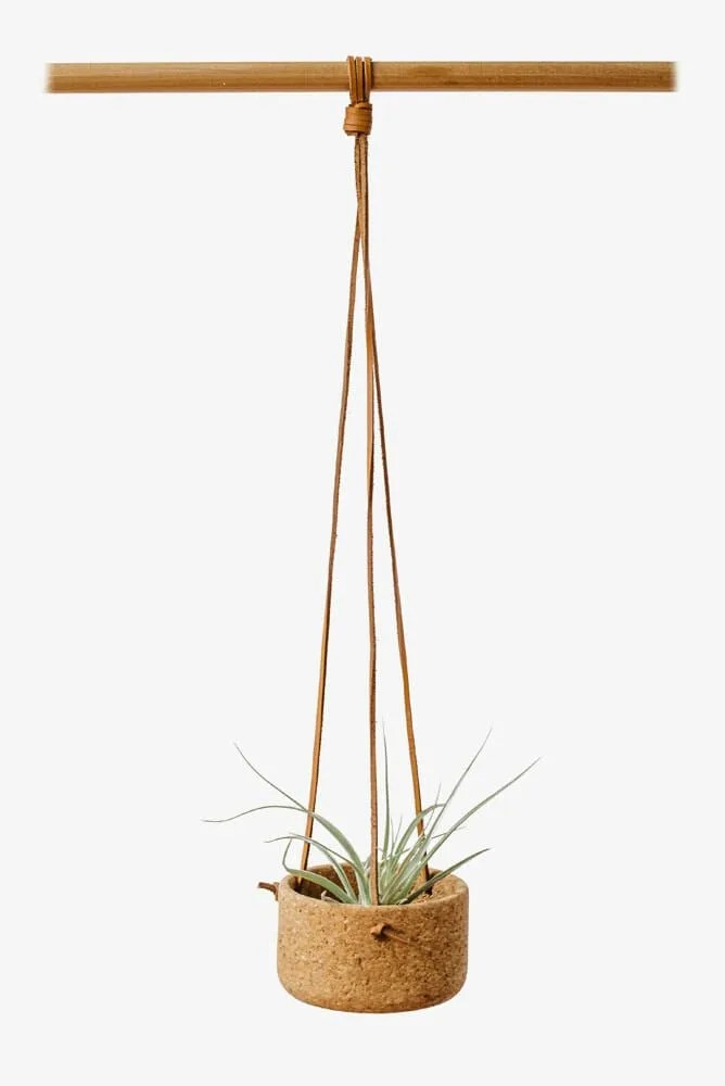 FDGG-gear-patrol-designer-Melanie-Abrantes-Cork-Hanging-Planter