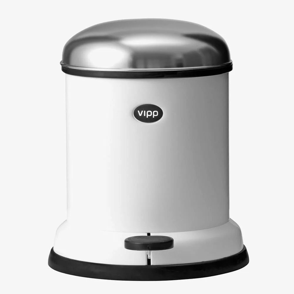 FDGG-gear-patrol-designer-Vipp-Pedal-Bin