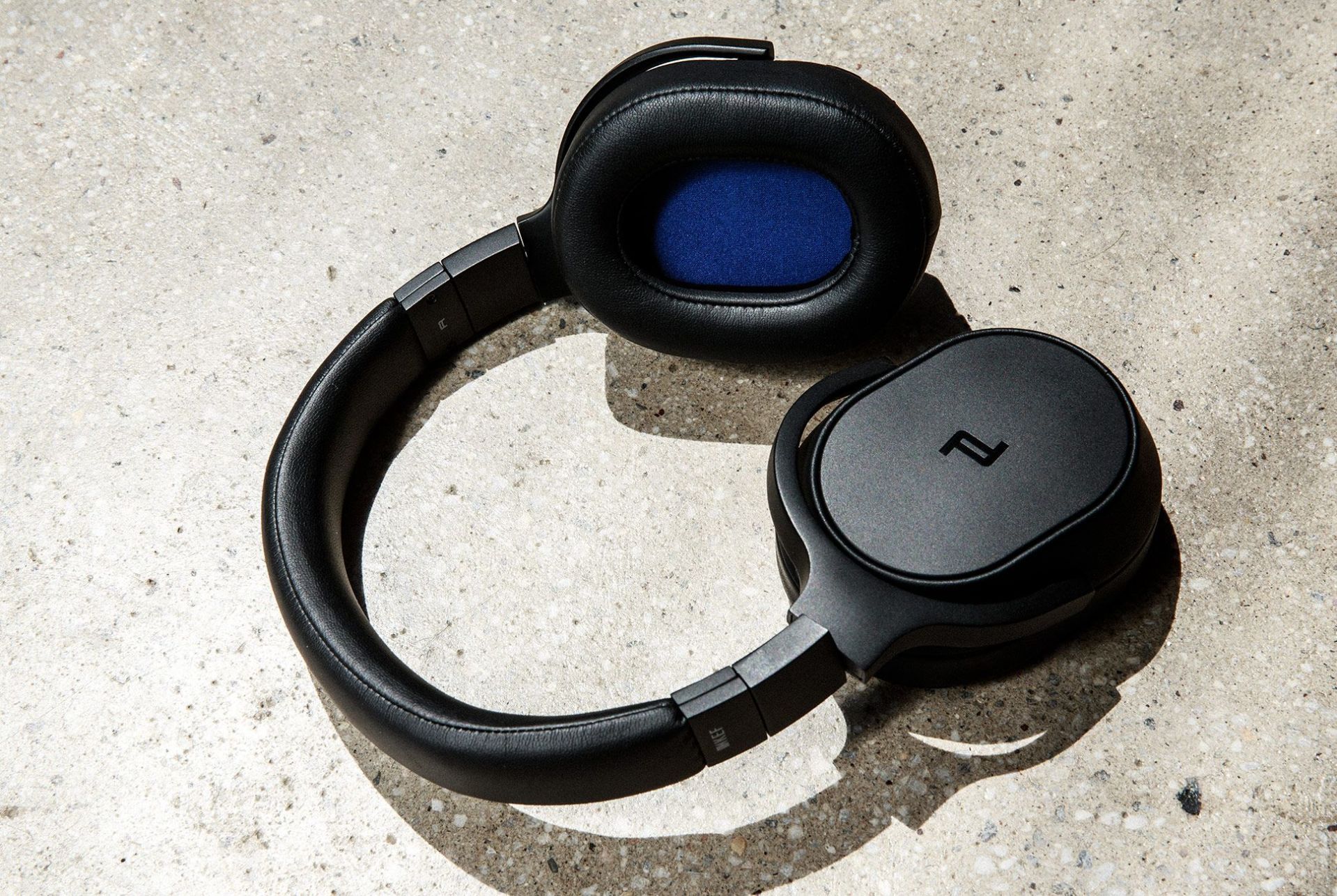 KEF-and-Porsche-Design-Space-One-ANC-Headphones-Review-gear-patrol-slide-4