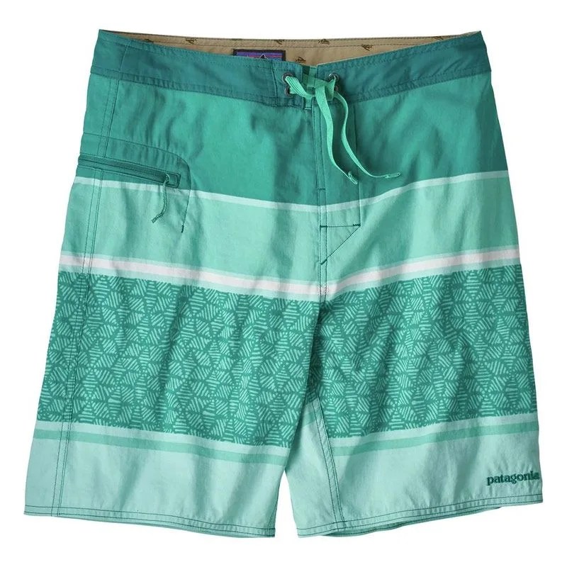 Outdoor-Gear-Sale-gear-patrol-Patagonia-Wavefarer-Shorts