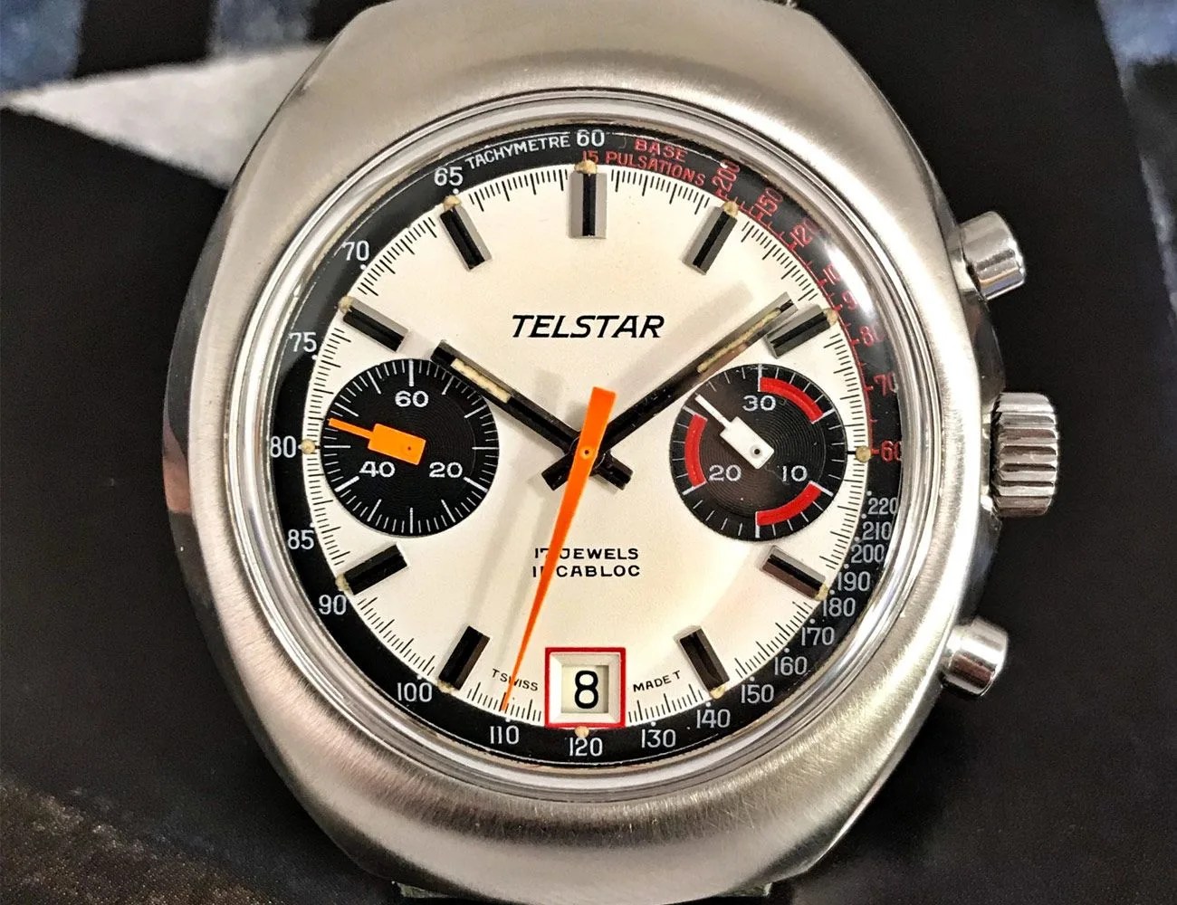 Stand-Out-With-These-Bold-70s-Chronographs-gear-patrol-Telstar-Valjoux-7734