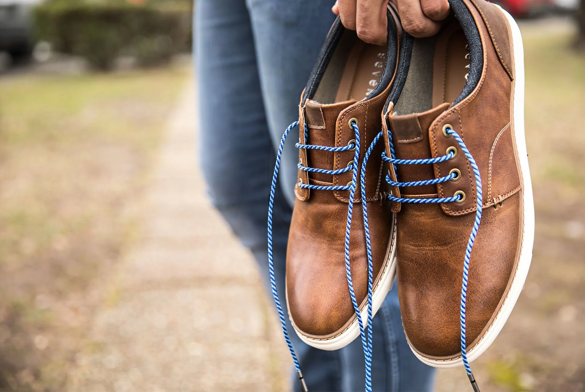 TIG-gear-patrol-whiskey-laces-full-lead