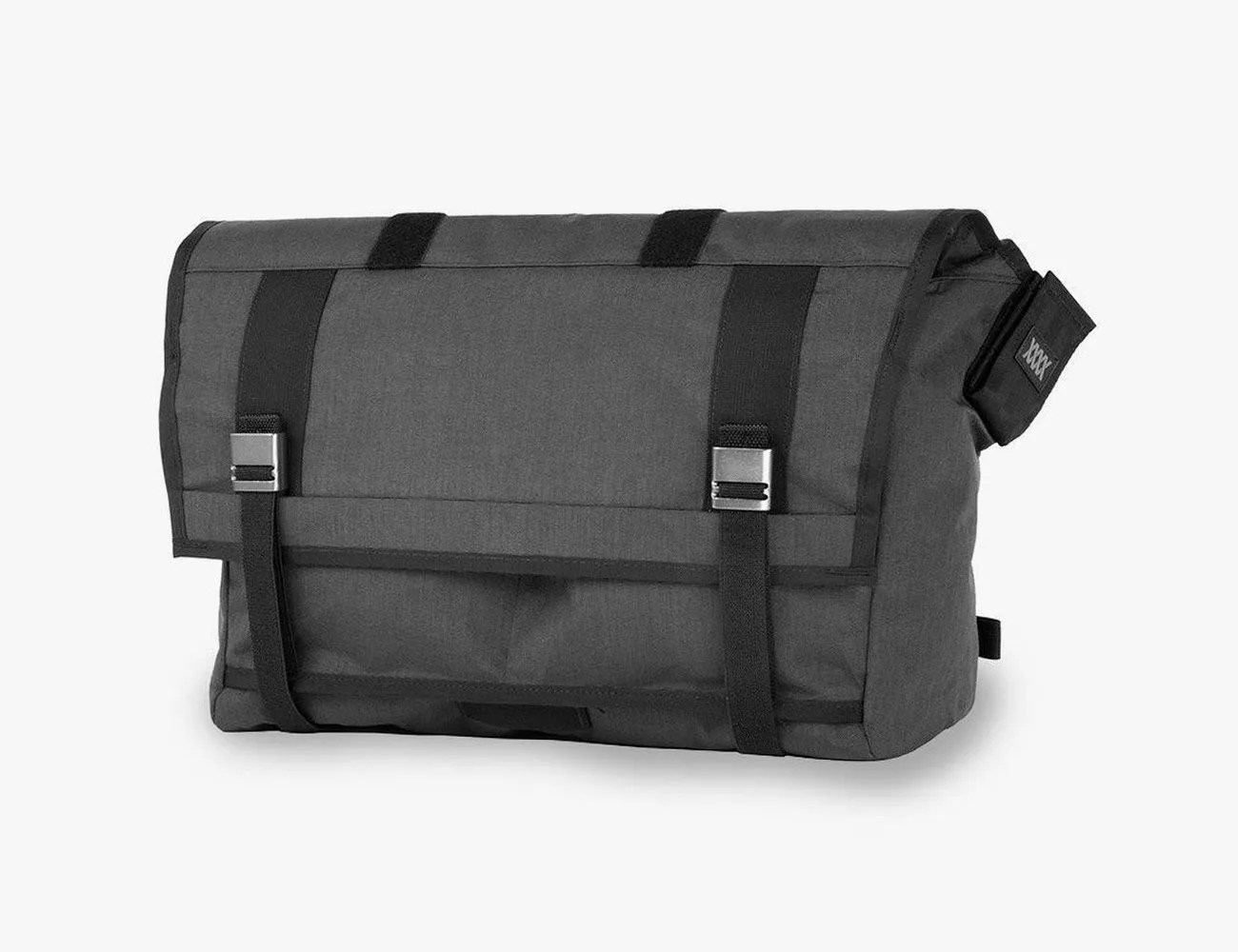 The-Best-Commuter-Bags-You-Can-Buy-Now-gear-patrol-Mission-Workshop-The-Monty-VX