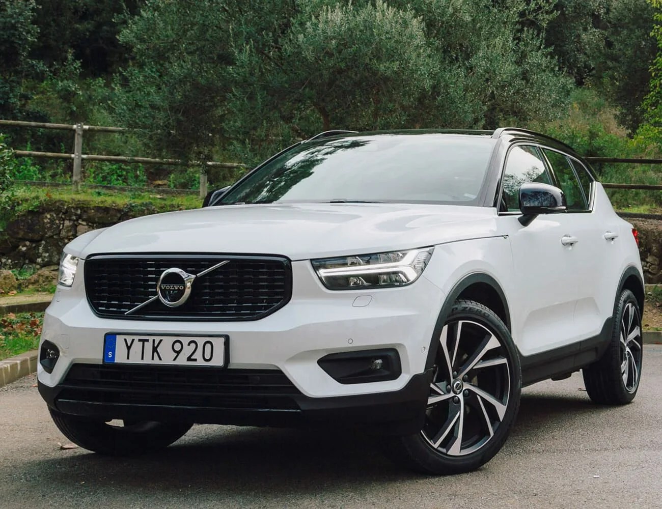 The-Best-Modern-Automotive-Design-In-the-World-Comes-From-Sweden-and-Japan-gear-patrol-Volvo
