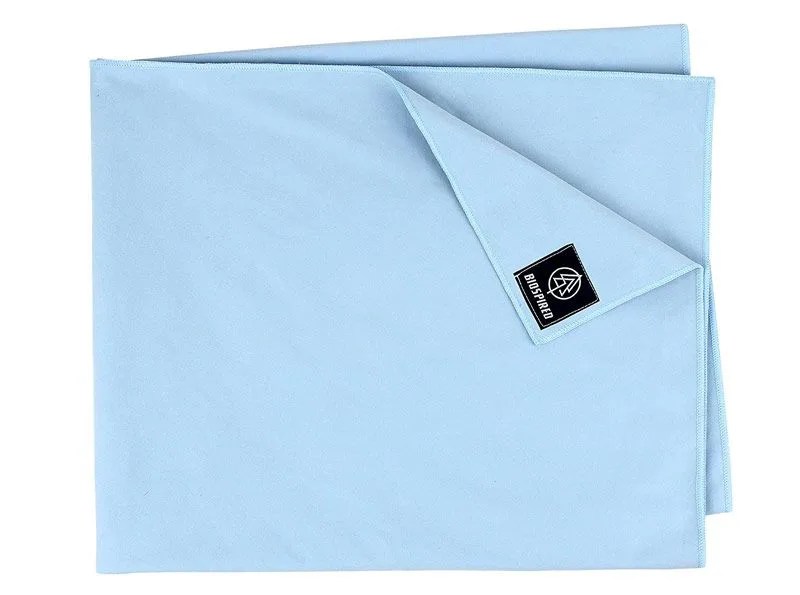 The-Best-Travel-Towels-gear-patrol-Biospired