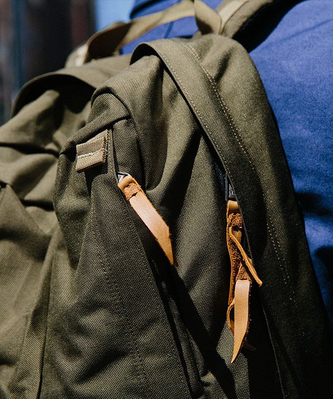 This-Commuter-Backpack-Has-Just-the-Right-Features-gear-patrol-ambiance