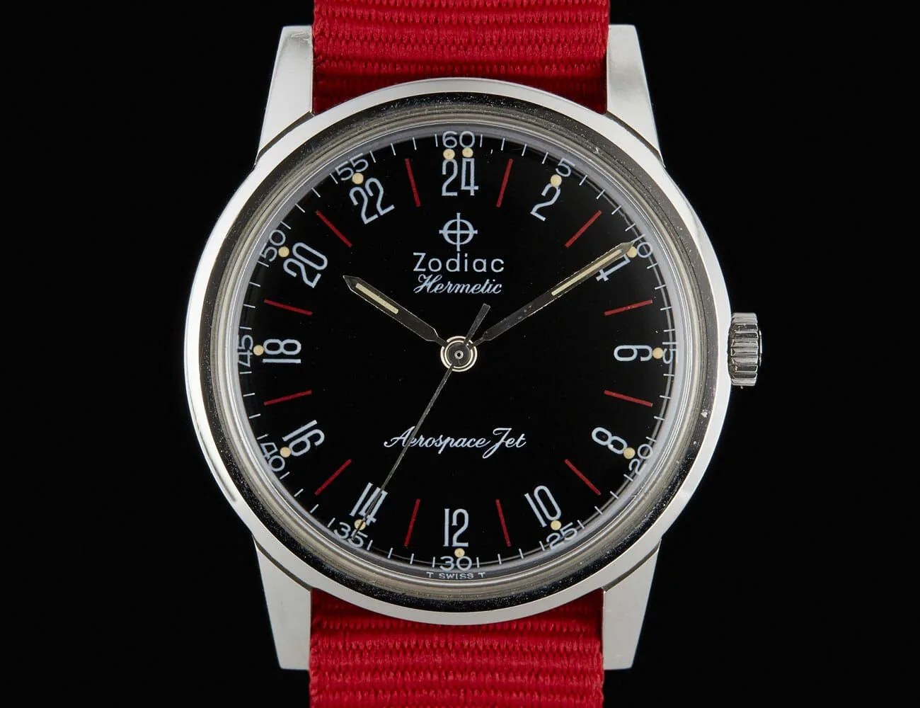 Three-Honest-to-God-Vintage-Pilots-Watches-You-Can-Buy-Right-Now-gear-patrol-Zodiac-Hermetic-Aerospace-Jet
