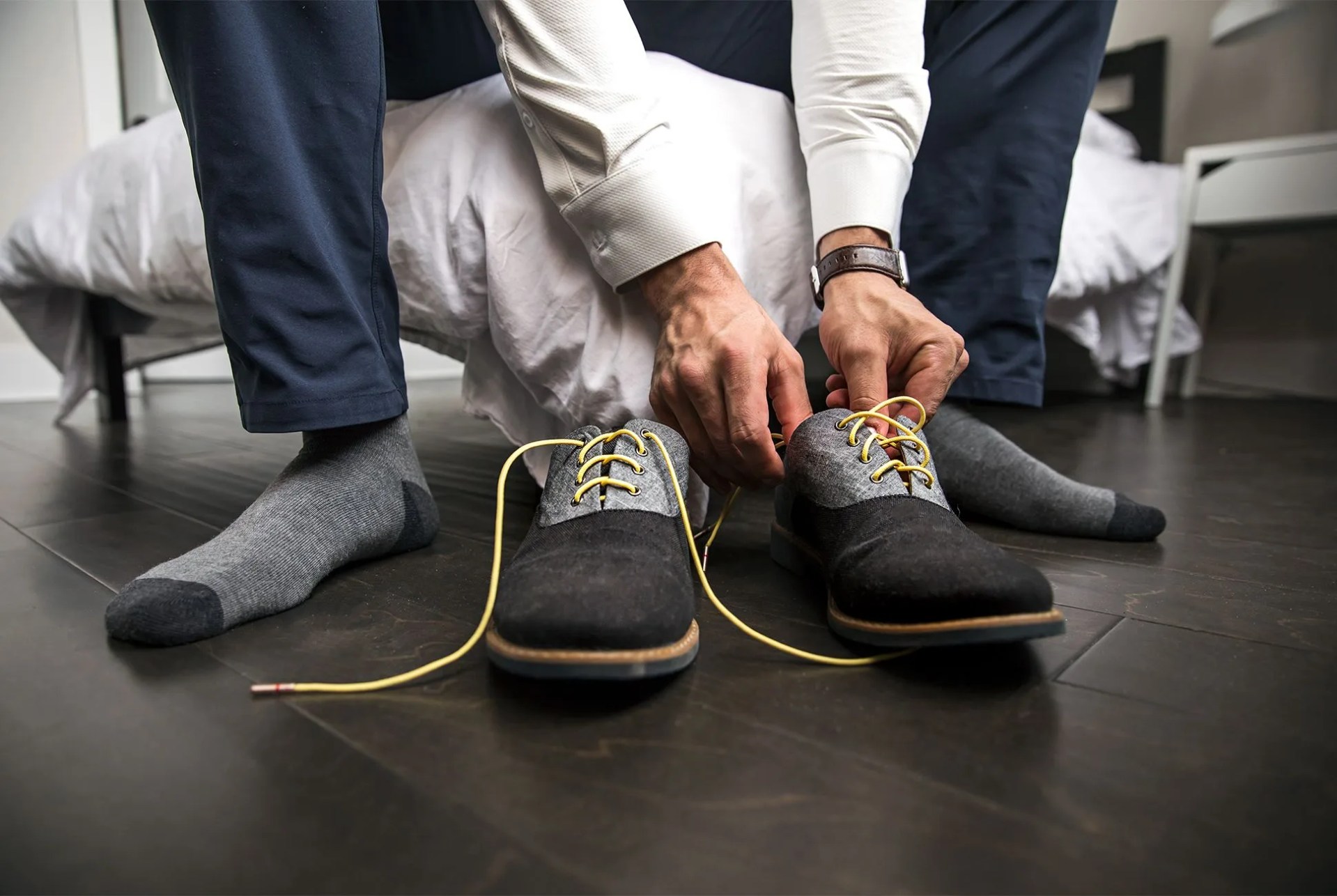 whiskey-laces-gear-patrol-full-lead