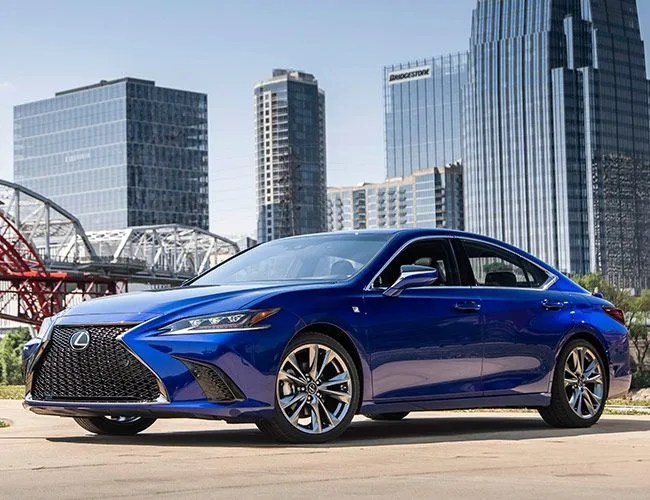 2019 lexus es 350 f sport review gear patrol lead feature