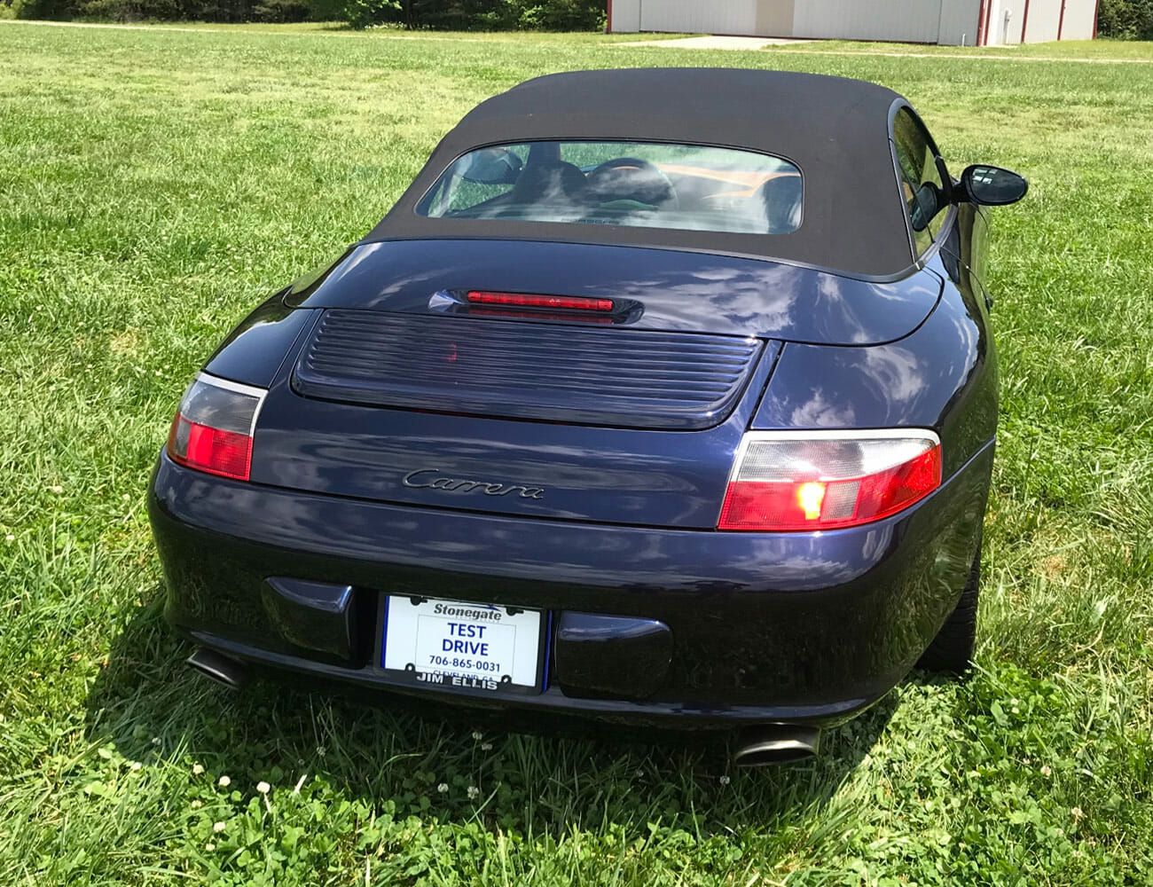 5-Low-Mileage-Porsches-gear-patrol-2004-Porsche-911-Carrera-Cabriolet