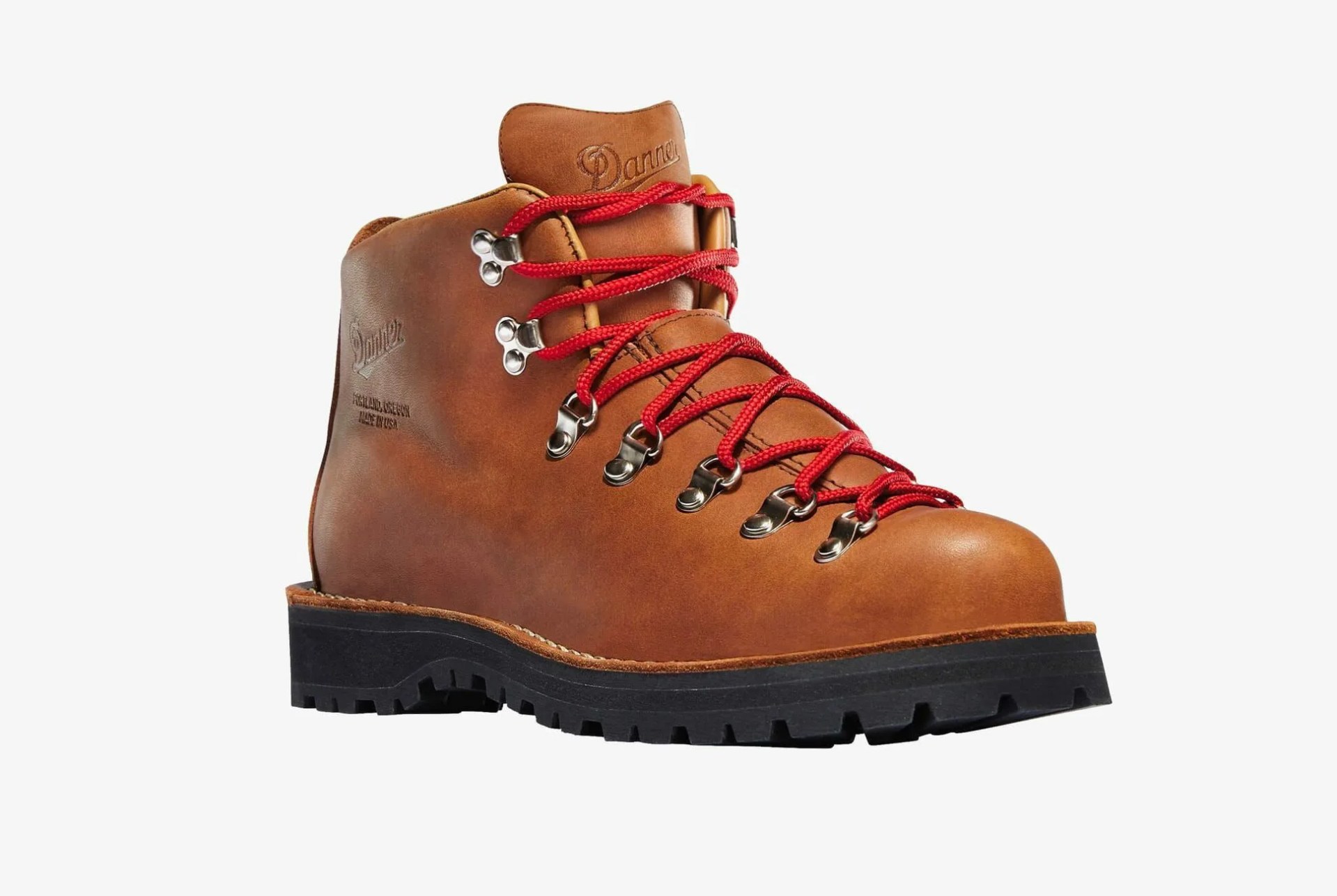Danner-Summer-Sale-gear-patrol-full-lead