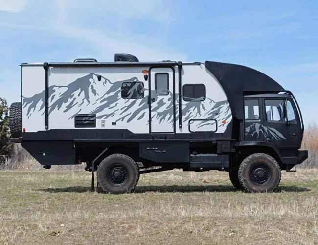 Earth-Roamer-gear-patrol-lead-feature