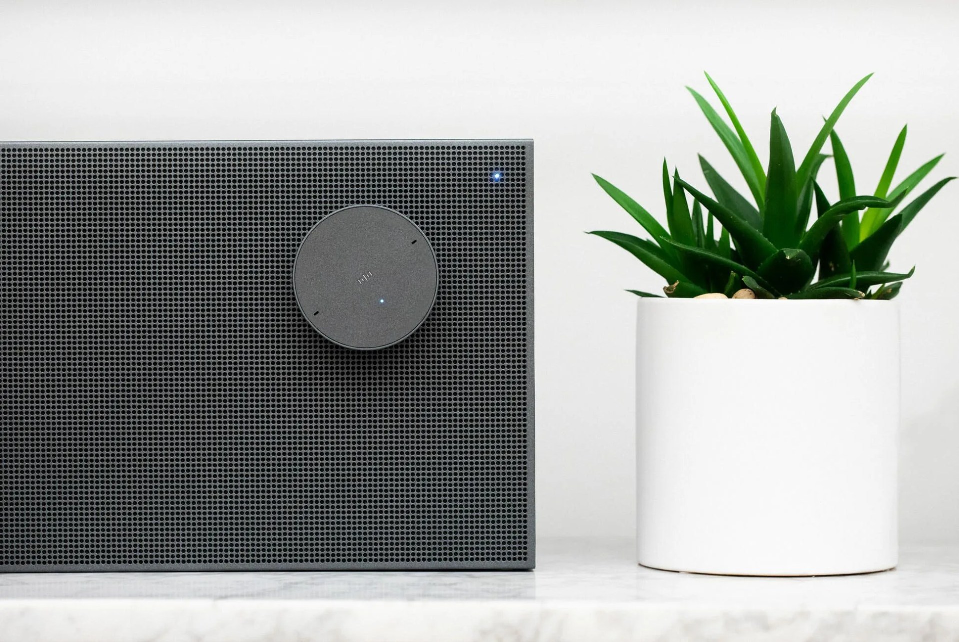 Logitech-Smart-Speaker-Gear-Patrol-Lead-Full