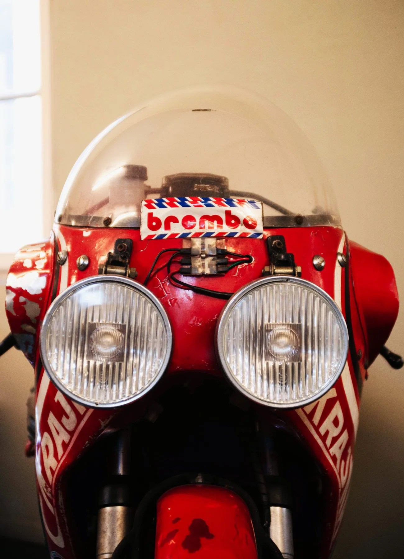Moto-Guzzi-Factory-Tour-gear-patrol-ambiance