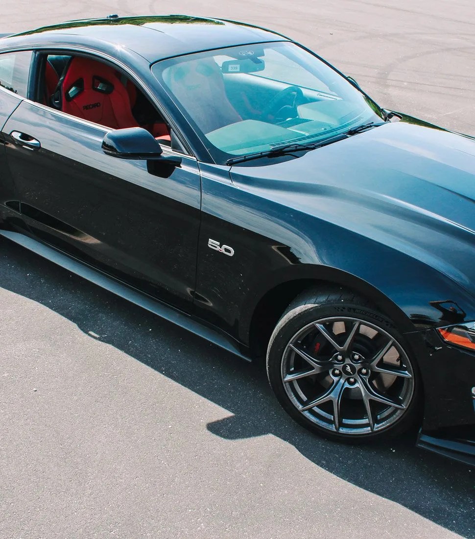 Mustang-Performance-Pack-Gear-Patrol-Ambiance