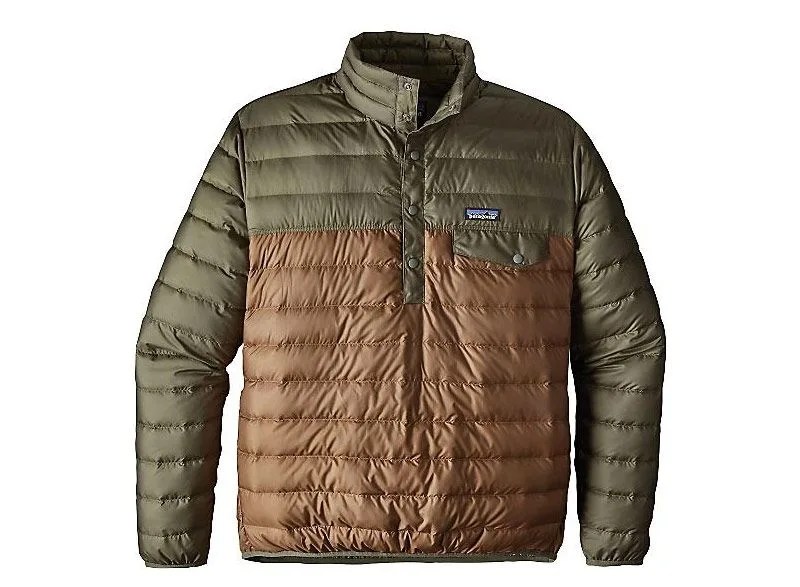 Patagonia-Deal-gear-patrol-Down-Snap-T