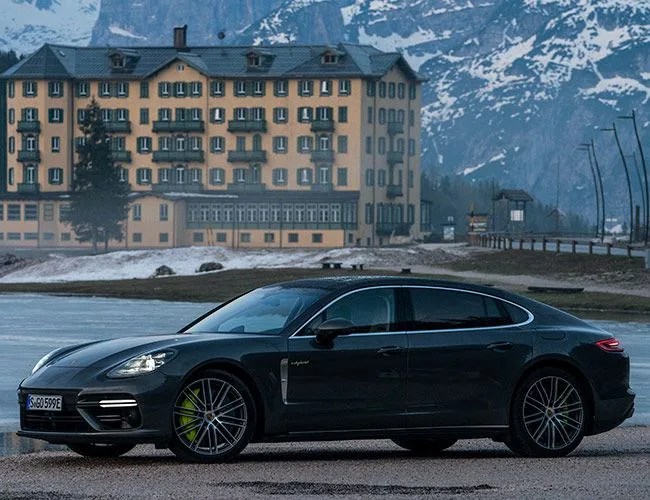 Porsche-Panamera-Executive-Review-gear-patrol-lead-feature