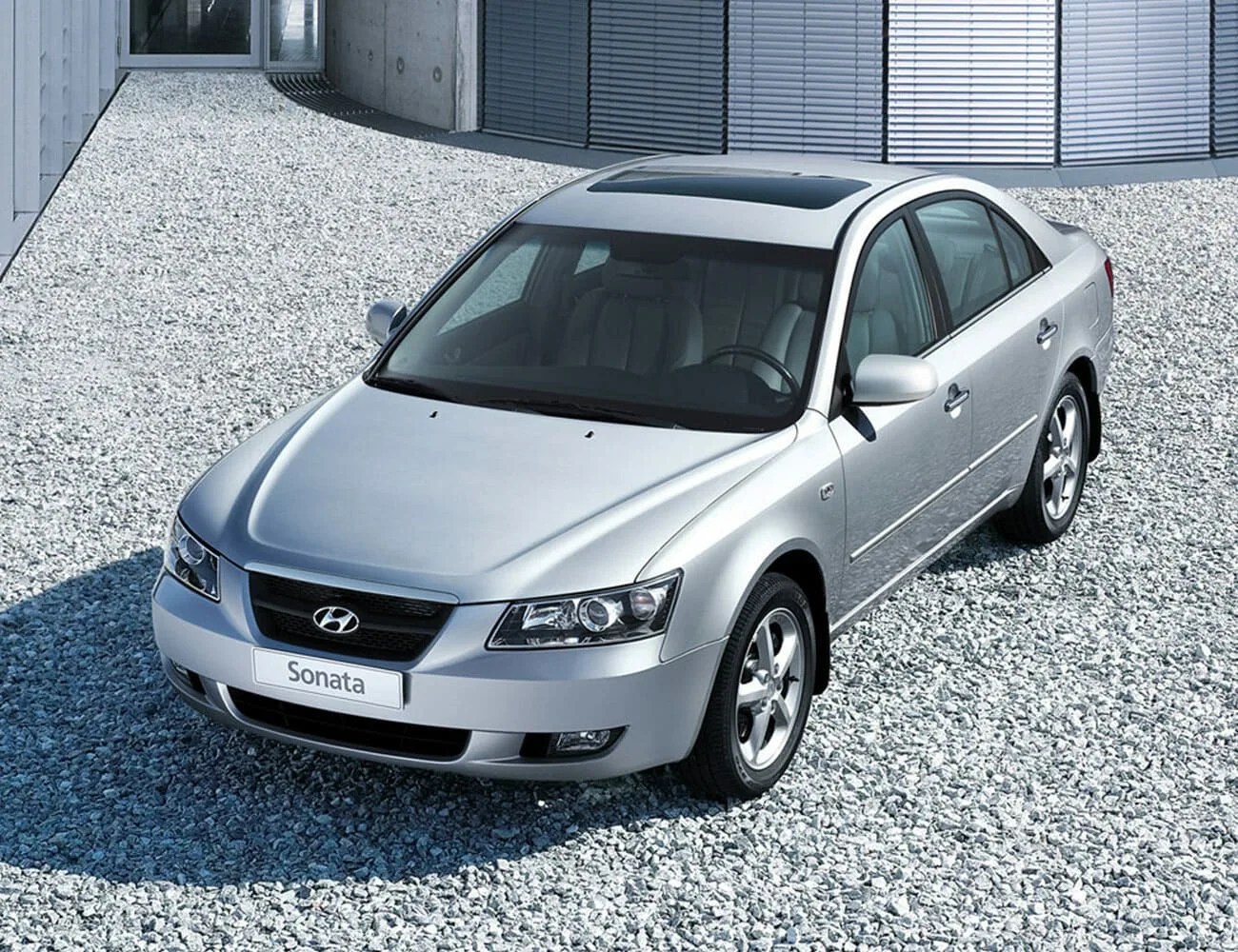 Terrible-Cars-We-Love-gear-patrol-Hyundai-Sonata