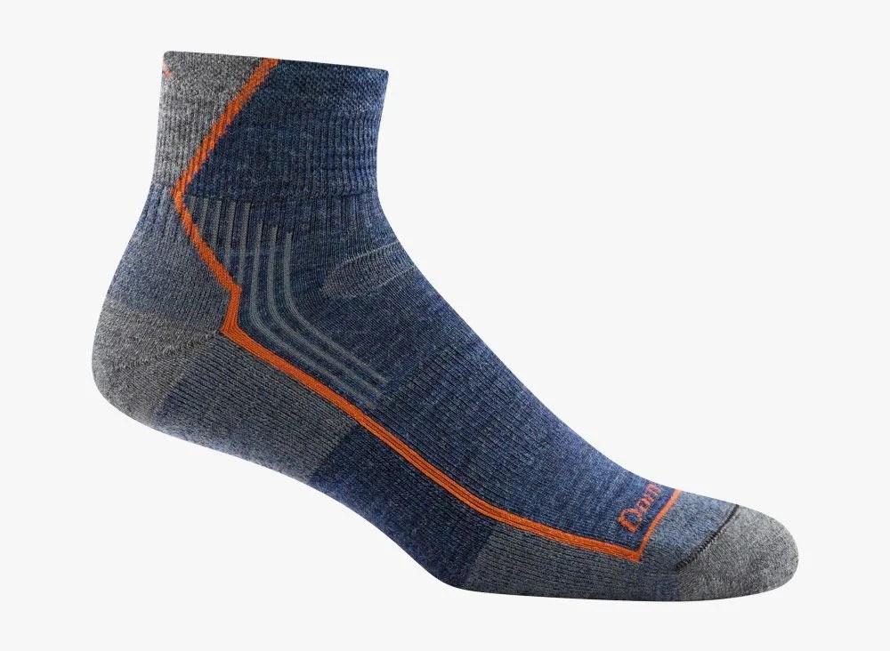 The-12-Best-Father’s-Day-Gifts-for-the-Outdoorsman-gear-patrol-Darn-Tough-Hiker-1-4-Sock-Cushion
