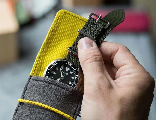 Worn-and-Wound-EDC-Watch-Pouch-gear-patrol-lead-feature