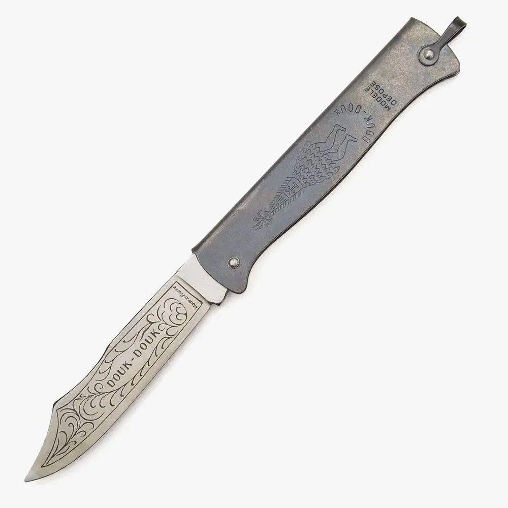 fdgg-gear-patrol-01-douk-douk