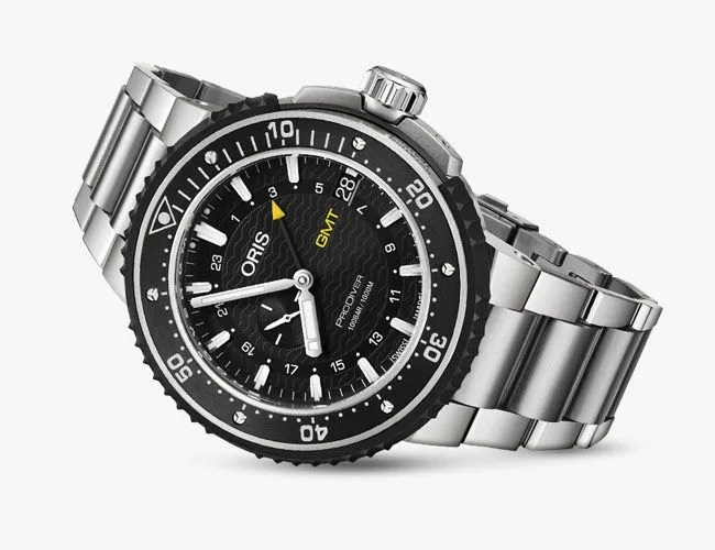 oris-pro-diver-gmt-gear-patrol-feature