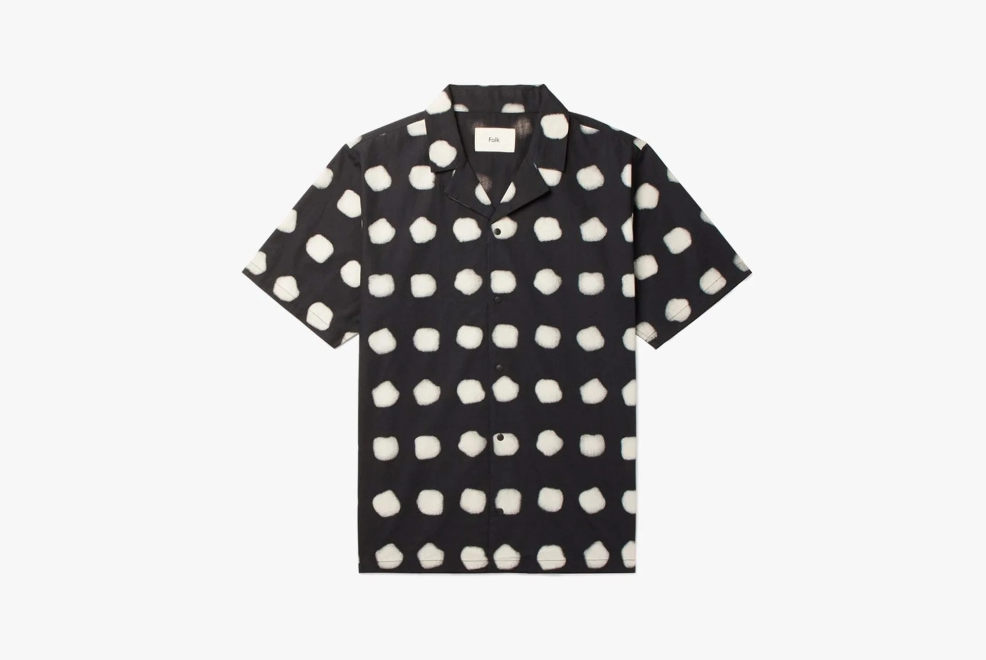 summer-patterned-shirts-gear-patrol-2-folk