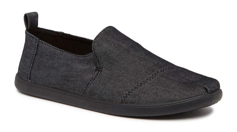 toms-gear-patrol-black-denim