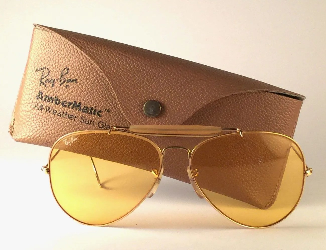 5-Pairs-of-Vintage-Sunglasses-gear-patrol-B-L-Ray-Ban-Outdoorsman