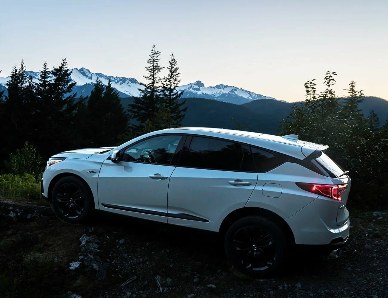 Acura-HMI-Report-gear-patrol-ambiance