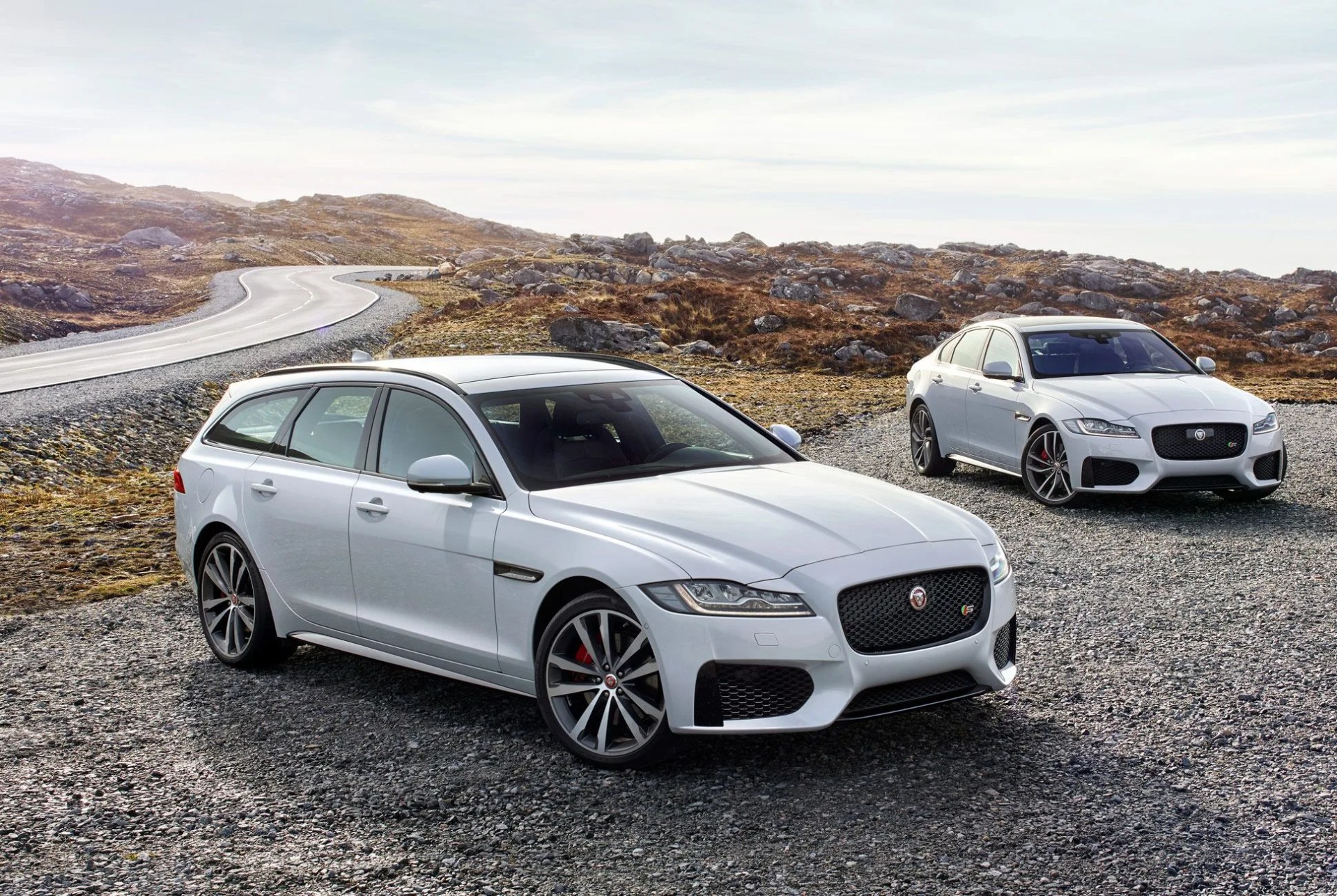 Cars-We-Want-To-Drive-2018-Gear-Patrol-Ford-Jaguar-XF-1