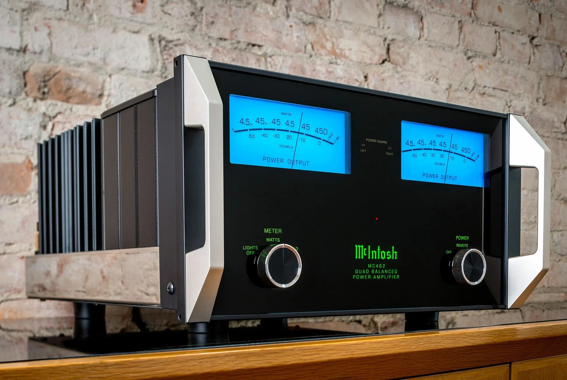 McIntosh-MC462-gear-patrol-full-lead