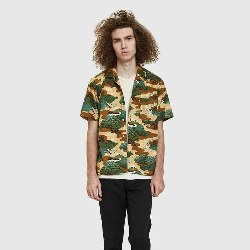 Need-Supply-Short-Sleeve-gear-patrol-fuji