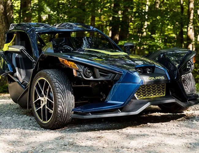 Polaris-Slingshot-gear-patrol-feature