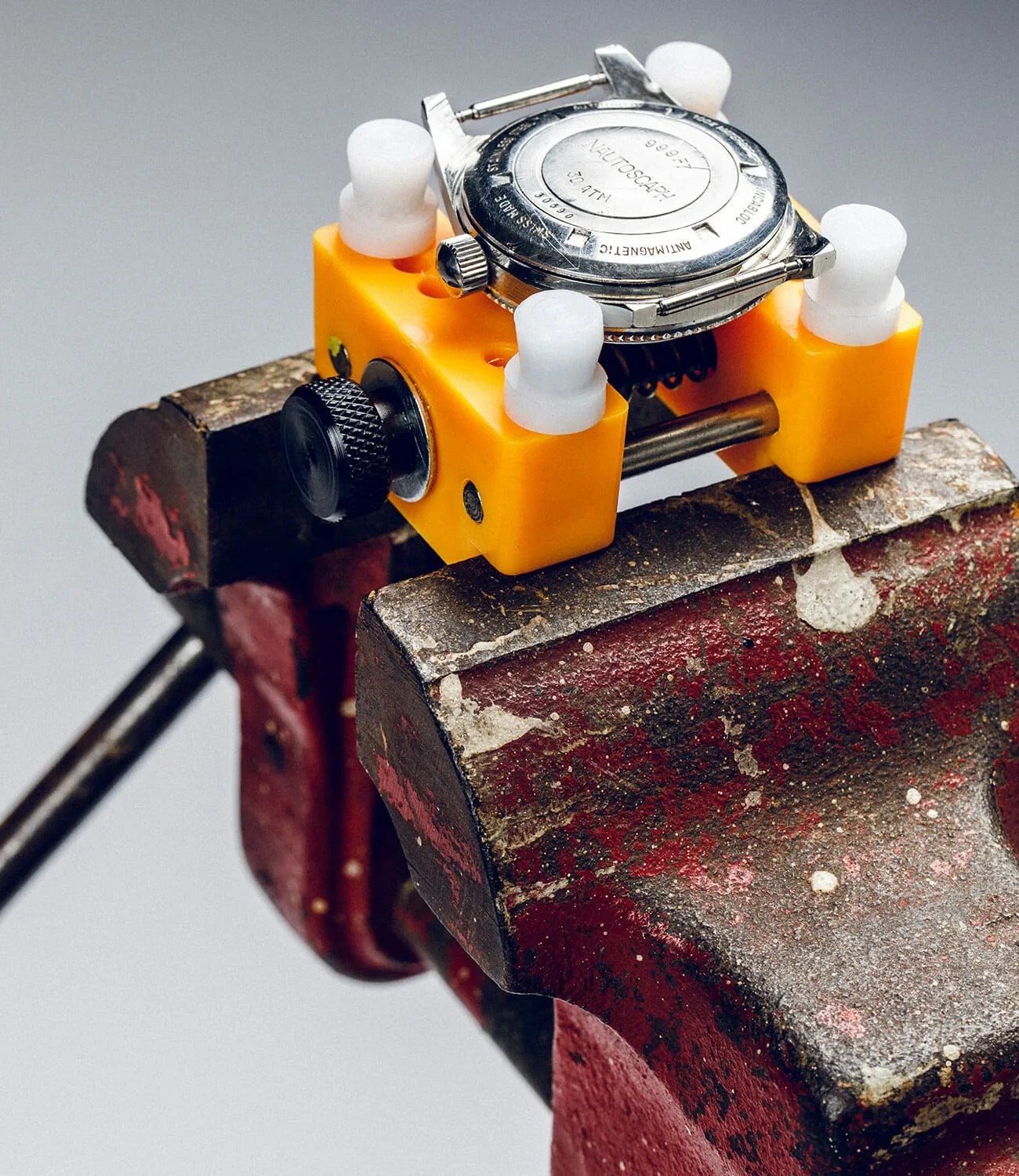Remove-Watch-Caseback-gear-patrol-step-3