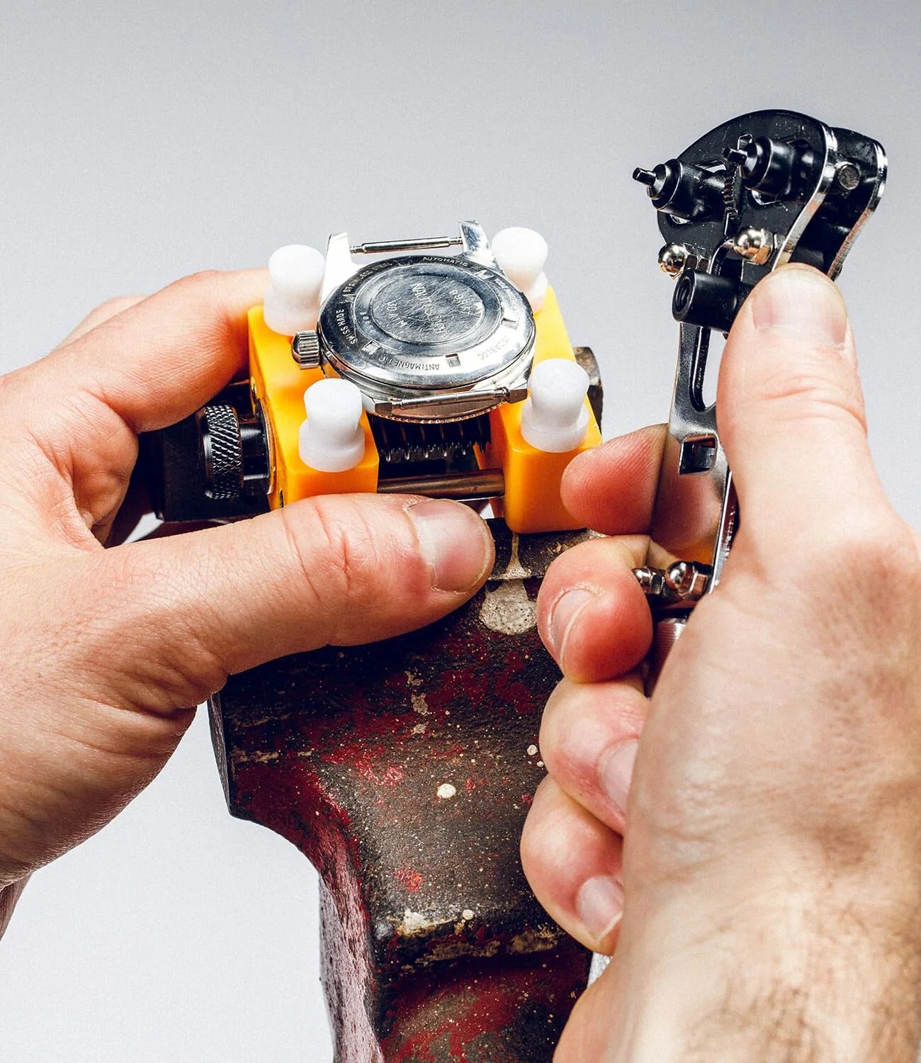Remove-Watch-Caseback-gear-patrol-step-5