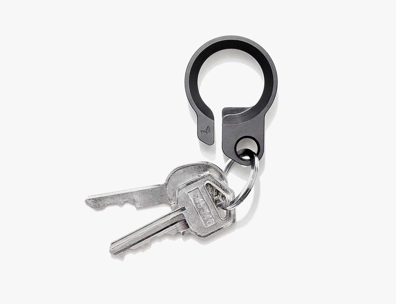 The-Best-Road-Trip-Gear-Essentials-gear-patrol-Grovemade-Stainless-Steel-Key-Ring
