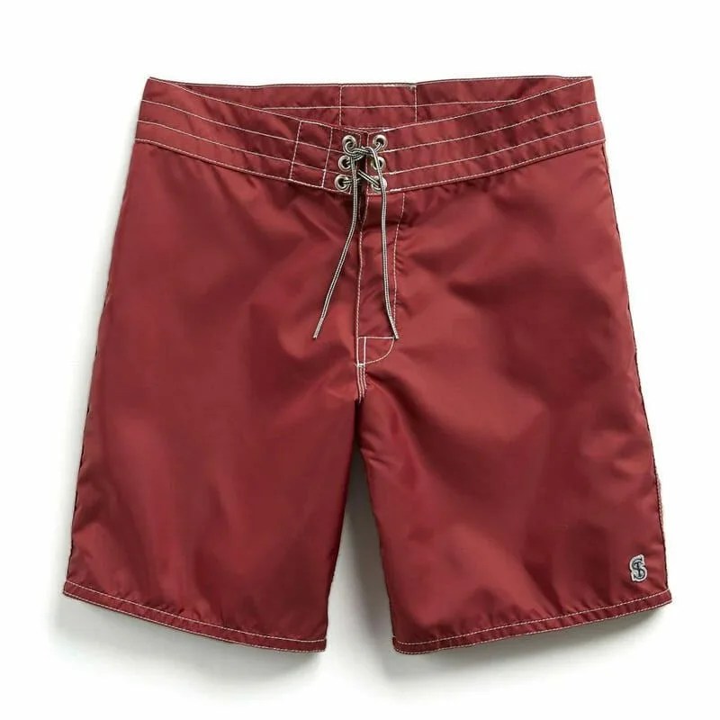 Todd-Snyder-Sale-July-gear-patrol-trunks