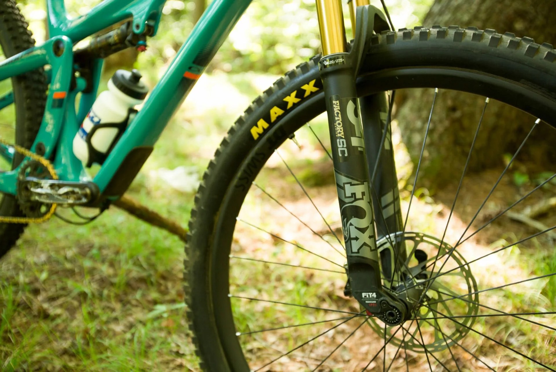 Yeti-SB100-Gear-Patrol-Slide-7.jpg