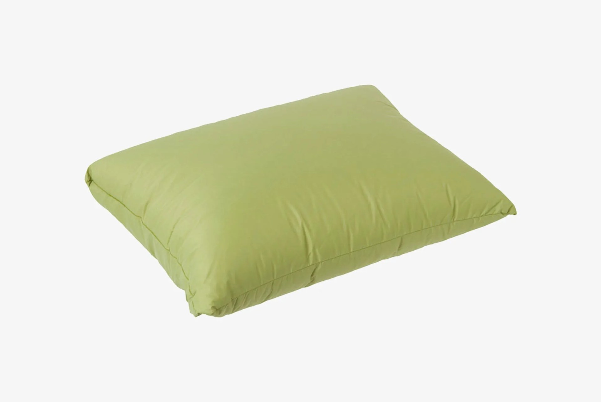 camp-pillows-gear-patrol-1-western-mtn