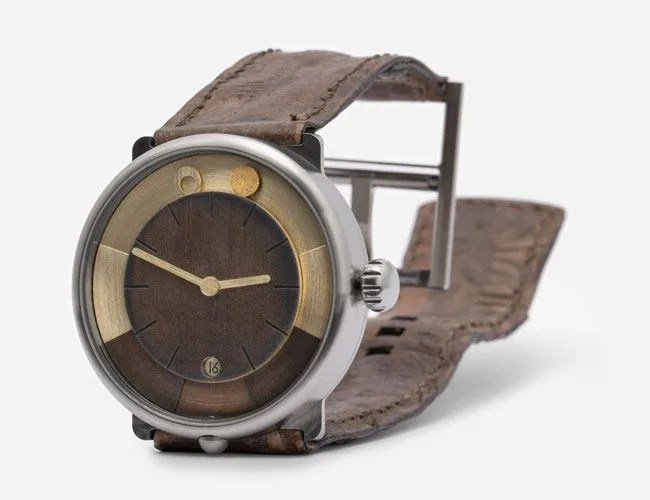ochsund-junior-day-night-watch-gear-patrol-full-featured