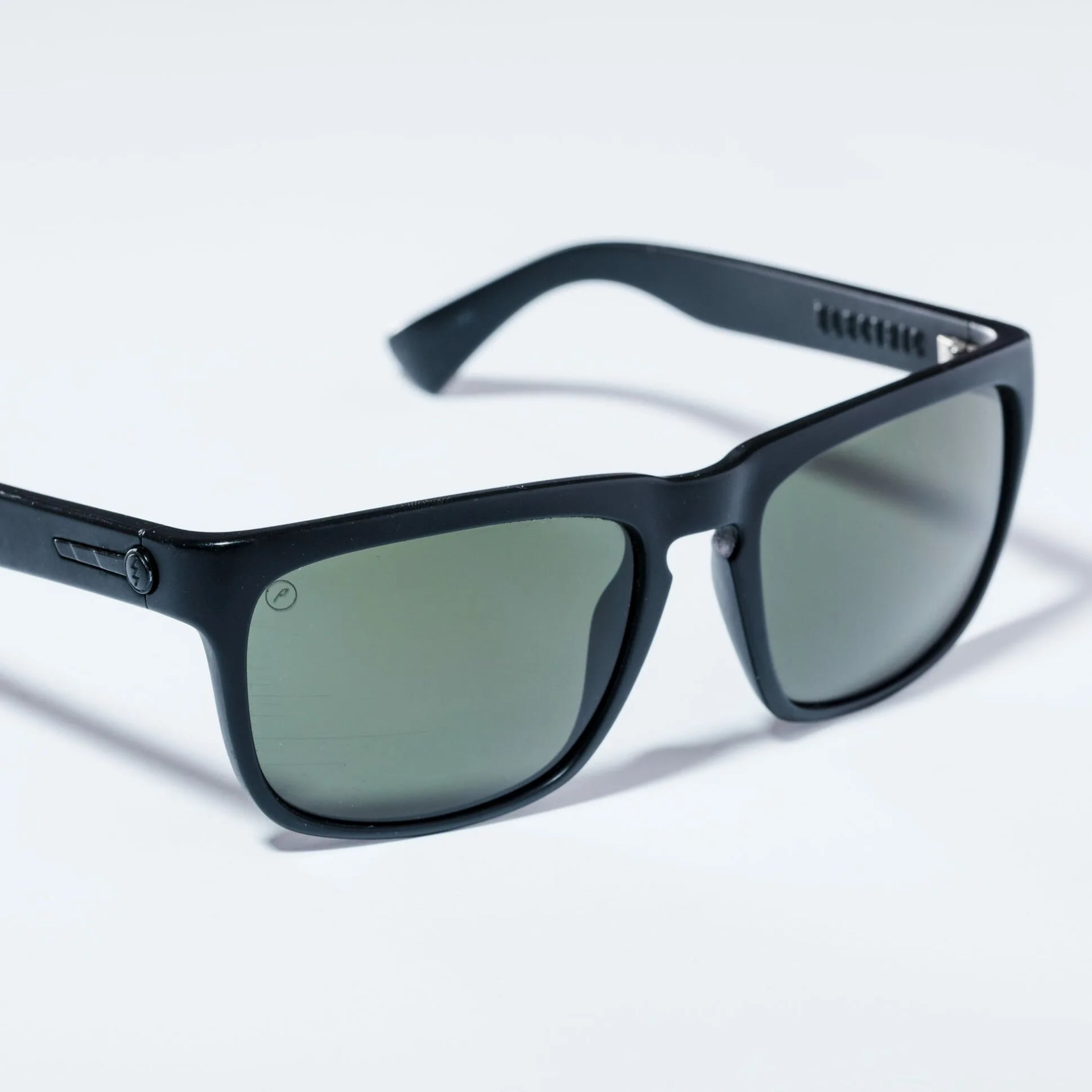 staff-sunglasses-gear-patrol-knoxville