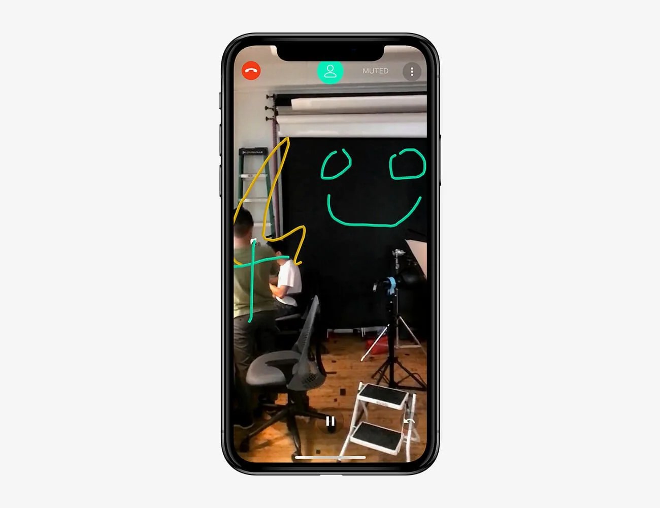 12-Best-iPhone-and-iPad-Apps-That-Are-Changing-the-Way-We-Interact-With-the-World-gear-patrol-Vuforia-Chalk